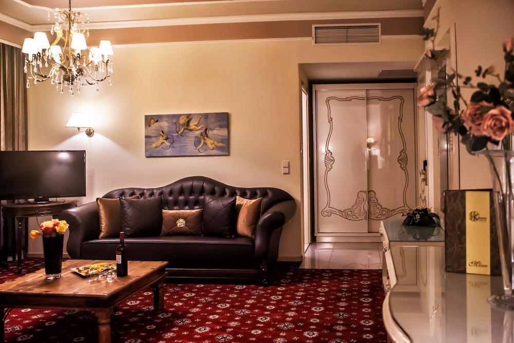 Kouros Hotel Dráma エクステリア 写真
