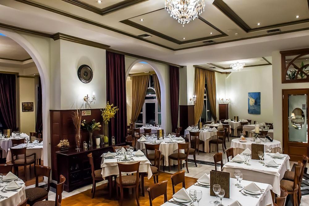 Kouros Hotel Dráma エクステリア 写真