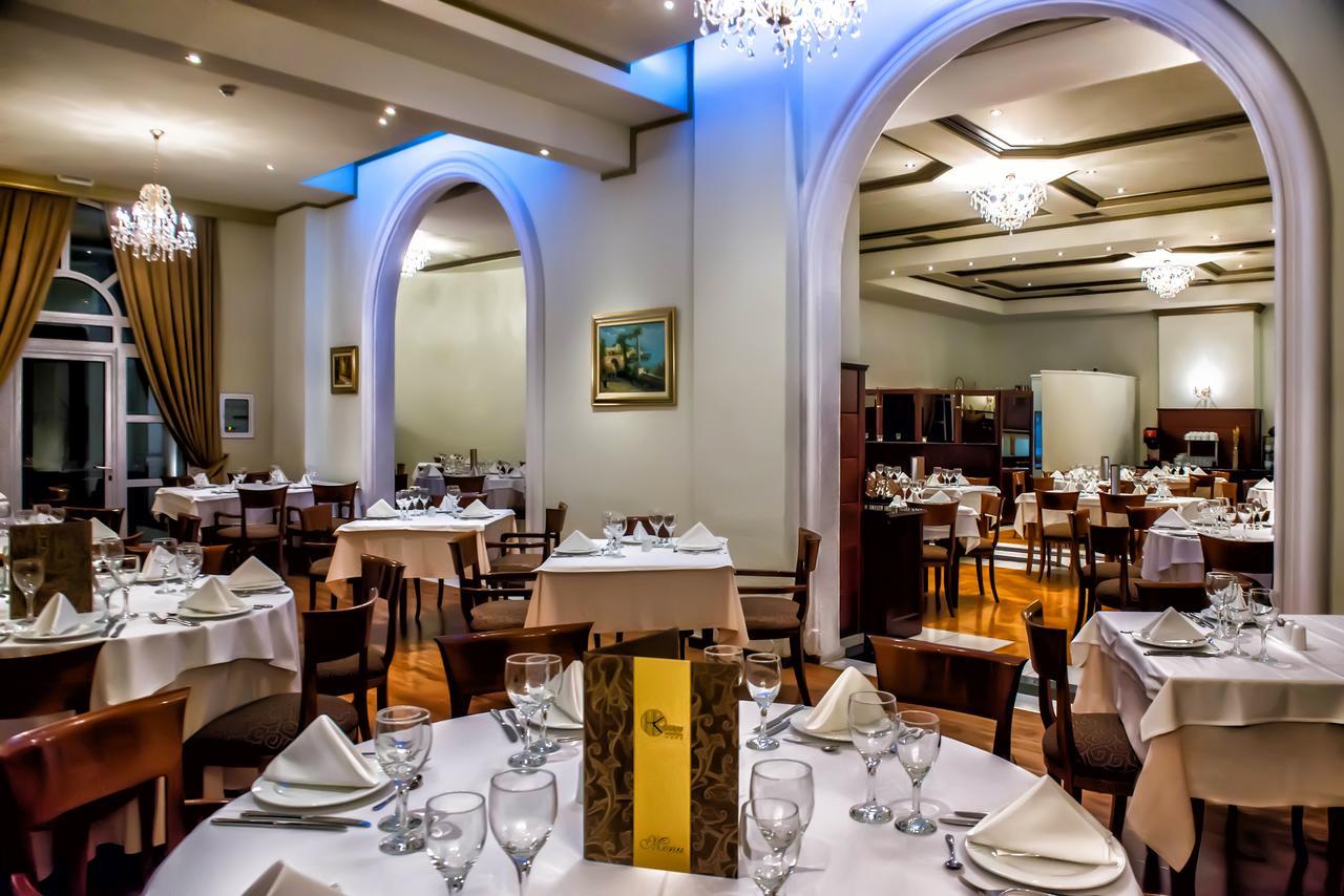 Kouros Hotel Dráma エクステリア 写真