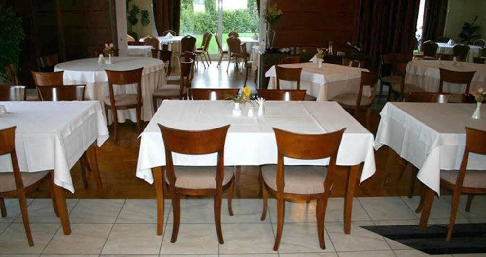 Kouros Hotel Dráma レストラン 写真